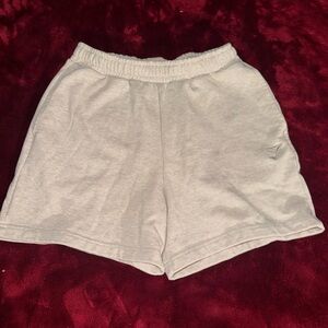 Gymshark Men's Ivory Athletic Shorts Size Small
